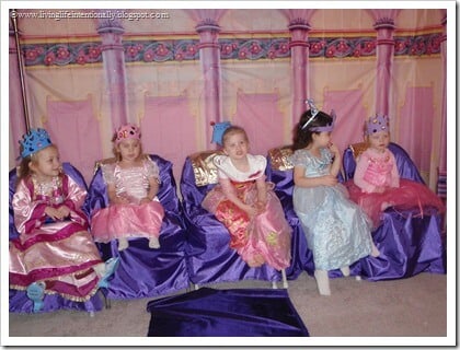 a royal throne for each party guest a royal throne for each party guest
