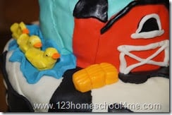 DIY Marshmallow Fondant Duck, Hay Bales, Farm DIY Marshmallow Fondant Duck, Hay Bales, Farm