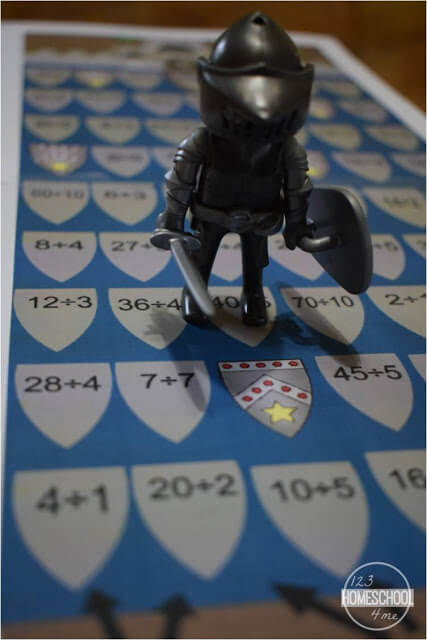free printable math game for 3rd grade, 4th grade, 5th grade, and 6th grade students to practice division free printable math game for 3rd grade, 4th grade, 5th grade, and 6th grade students to practice division