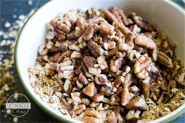 mix together the topping - oats, brown sugar, and pecans mix together the topping - oats, brown sugar, and pecans