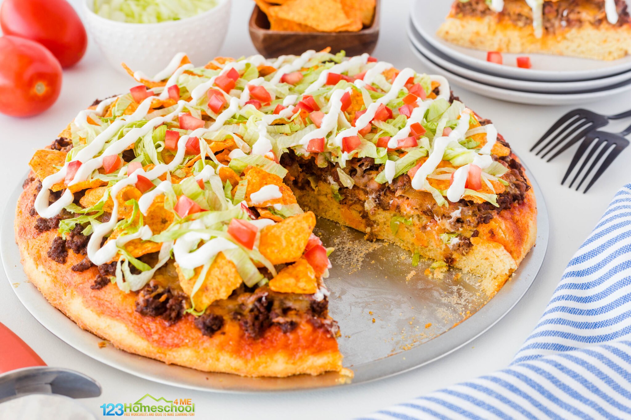 🍕 Yummy, EASY Homemade Taco Pizza Recipe