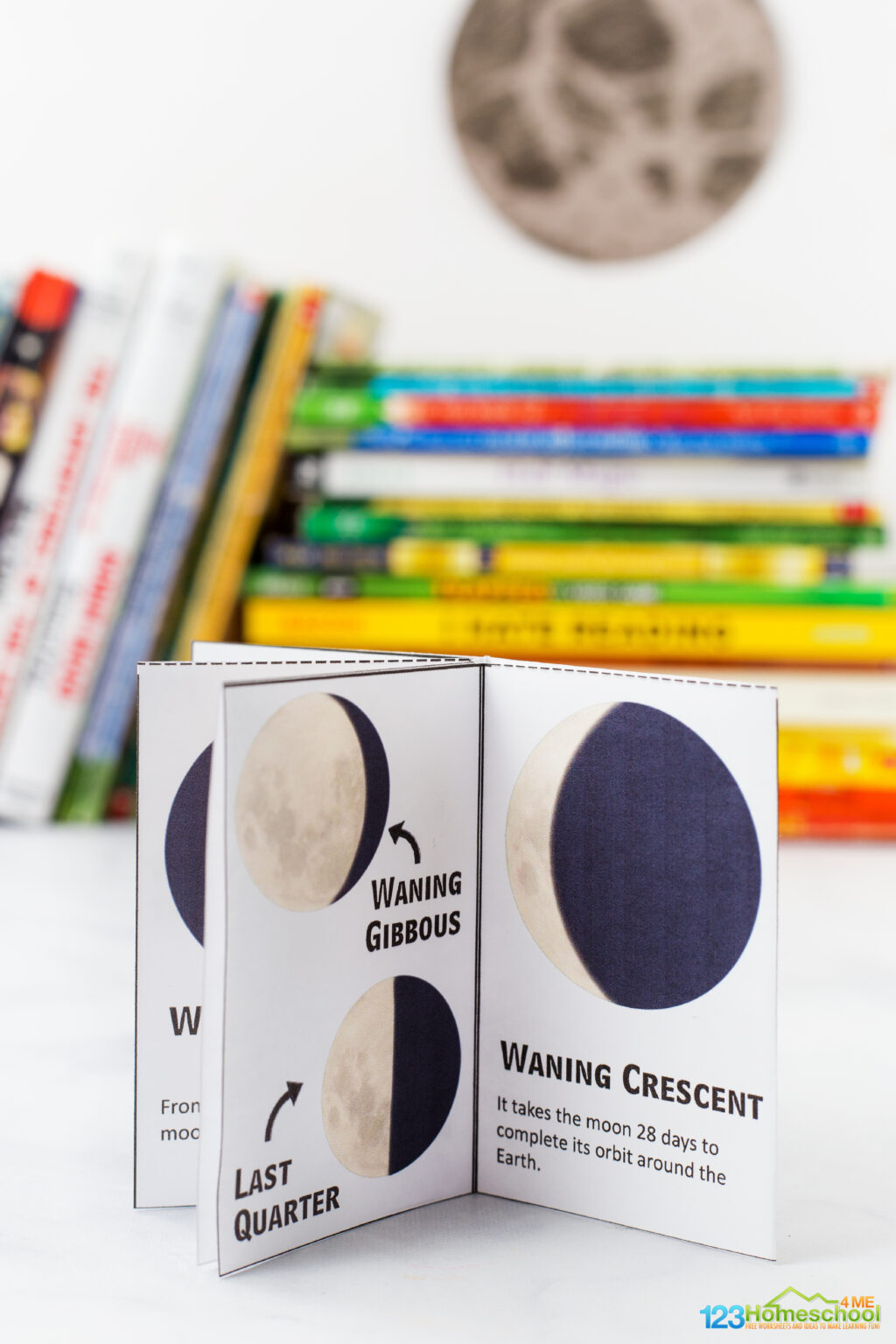 🌒 FREE Moon Phases for Kids Printable Mini Book