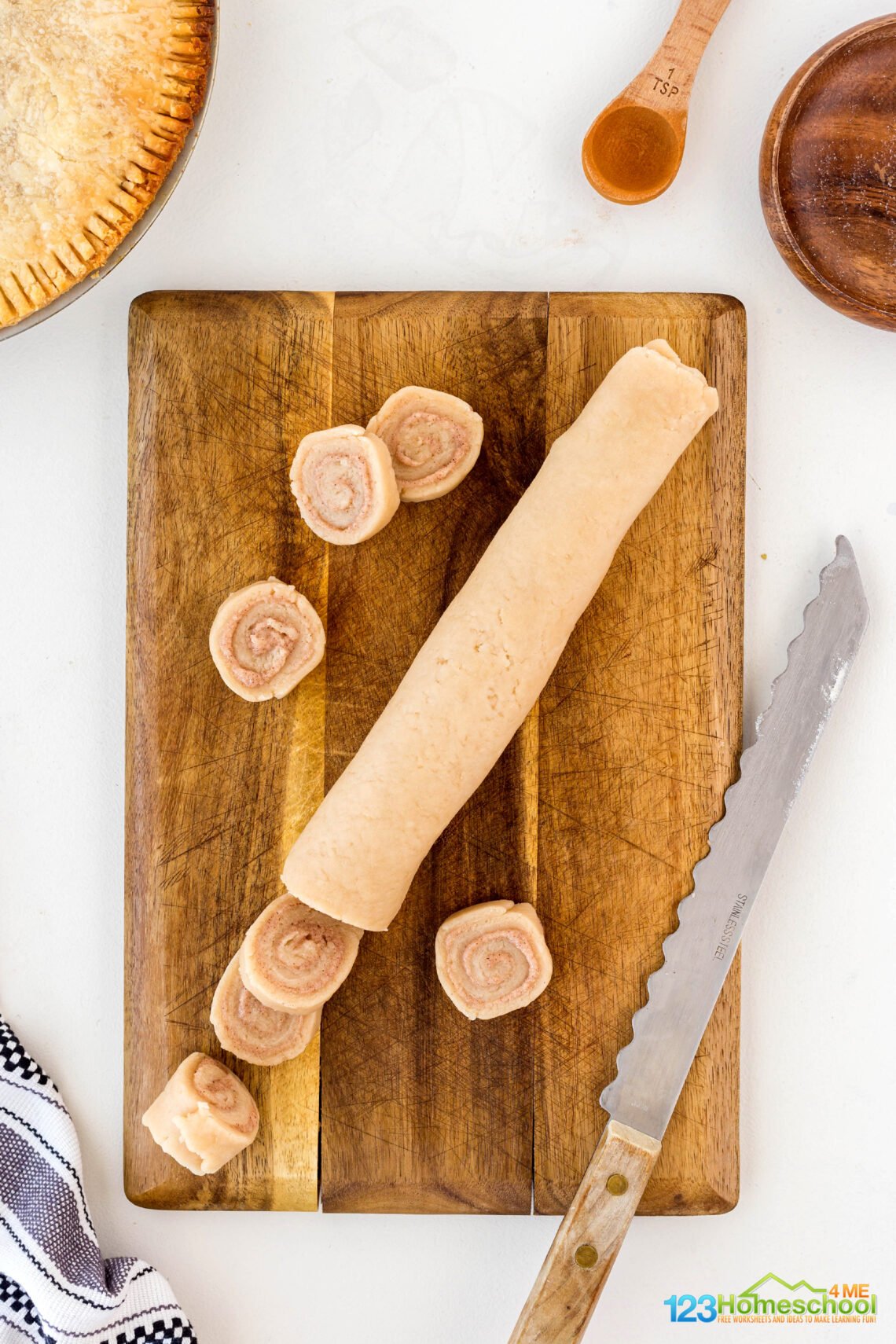 Leftover Pie Crust Cinnamon Roll Pinwheel Cookies Recipes