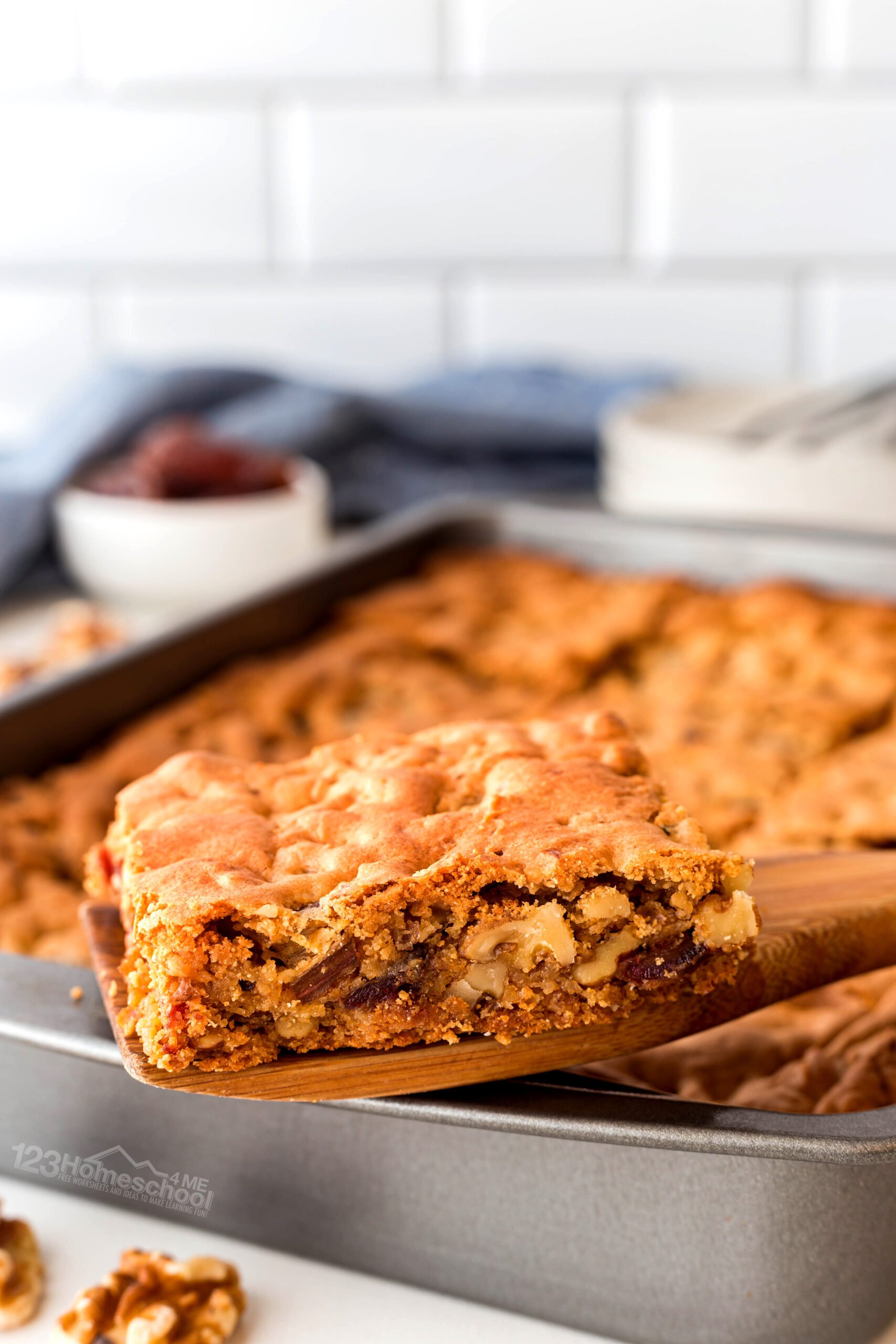 EASY Dates and Nut Bars Recipe