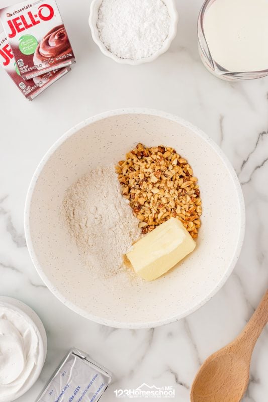 blend together butter flour and nuts to make the crust blend together butter flour and nuts to make the crust