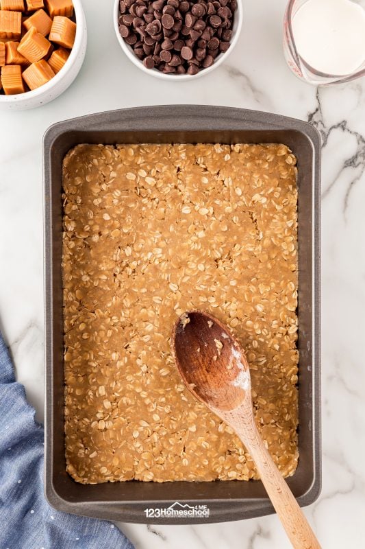 press bars into pan