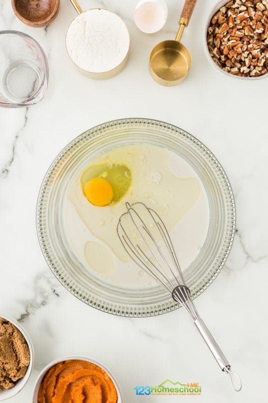 Start by placing your yeast in a large bowl and gently stirring in warm milk (110-115°F). Let it proof for 5-10 minutes until it becomes frothy. Then, add in sugar, salt, oil, and an egg – mix it all together!

Now, gradually incorporate the flour, about ½ cup at a time, stirring until it’s fully combined. Once everything is mixed, knead the dough for just 3-4 minutes. If you find the dough a bit sticky, don’t hesitate to sprinkle in a little extra flour.