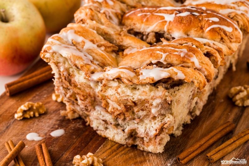 Rise and shine, breakfast lovers! If you’re on the hunt for a deliciously irresistible cinnamon bread recipe, you HAVE to try our Pull Apart Apple Bread!