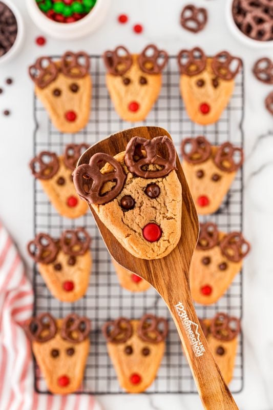 Christmas Cookies If you can’t track down the mini chocolate-covered pretzels, no worries! Just grab the larger ones and snap them in half. They may resemble antlers a bit more, but it’ll take a little extra effort to break them carefully.