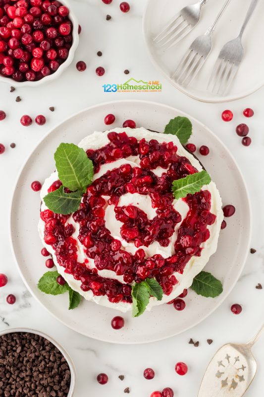 Cranberry cake Top your dish with the delicious cooked cranberries and add a touch of elegance by garnishing it with a few decorative (and non-toxic!) leaves from your garden—like these lovely rose geranium leaves. Isn’t it beautiful?