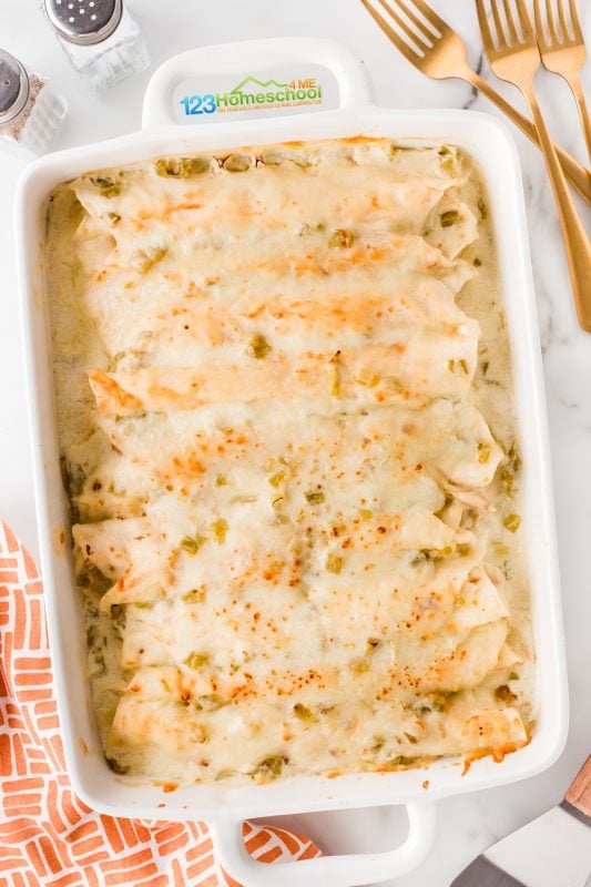 Chicken enchilada recipe white sauce Bake for 20-25 minutes, and for an extra touch, switch the broiler to high for 1-2 minutes. This will give your dish a delightful, bubbly cheese topping with a lovely golden brown finish!