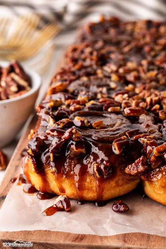 Caramel pecan sticky buns Once they're out of the oven, let the sticky buns cool in the pan for about 5 minutes. Then, carefully place a serving dish over the pan and invert it—watch out, the topping will be hot! If any of that gooey goodness falls off, just pop it back on.
