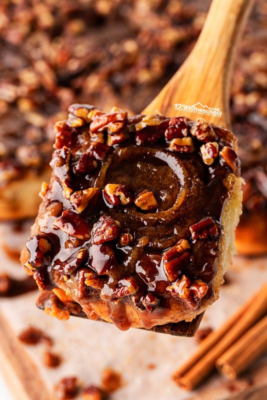 Cinnamon pecan rolls These are absolutely amazing! Imagine cinnamon rolls taken to the next level with a gooey caramel glaze and a delightful topping of crunchy pecans. You won’t want to miss out on this upgraded treat!